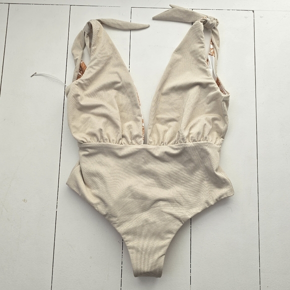 New Maaji Reversible Nacar Faena Metallic One Piece Swimsuit in Open Bei… - Picture 5 of 11